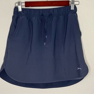 Slazenger athletic golf skirt with shorts and pockets. Excellent condition XS.